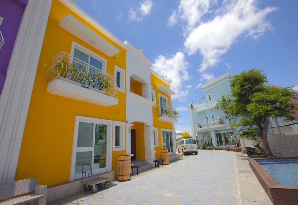 1. 부라노 옐로우 ..