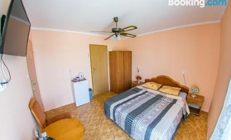 Us?ugi Hotelarskie Ma?gosia I Andrzej Danowski - Housity
