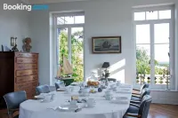 Castel de La Terrasse - parking