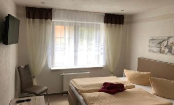Pension & Gasthof Storchennest