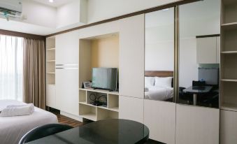 City View Studio Apartment at Tamansari la Grande