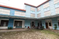 RedDoorz Syariah at Kebun Raya Yogyakarta Hoteles en Kota Gede