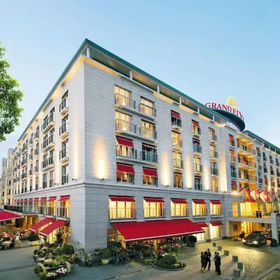 Grand Elysee Hamburg Hoteles cerca de Teatro Hamburger Kammerspiele