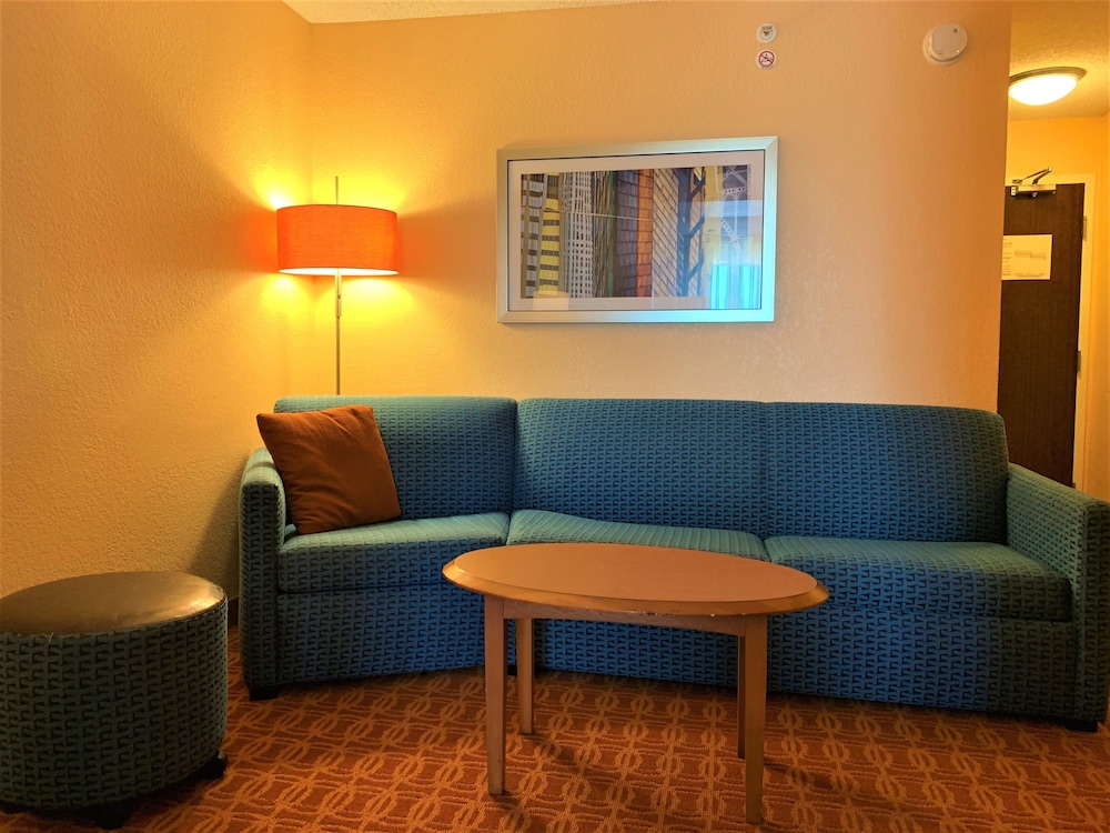 Fairfield Inn & Suites Fort Worth/Fossil Creek