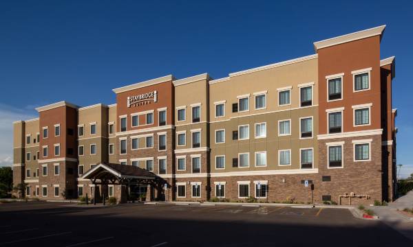 Staybridge Suites Phoenix – Biltmore Area by IHG
