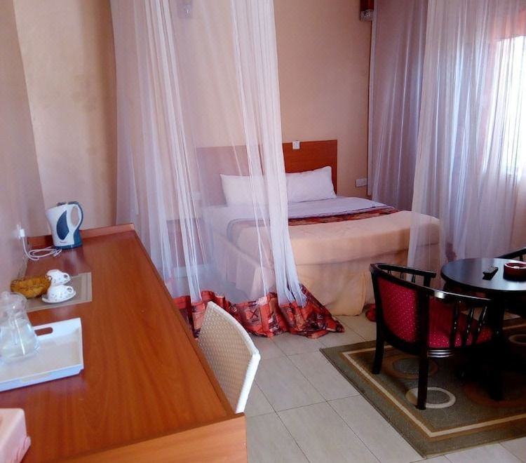 Savannah Lodge Nguluni