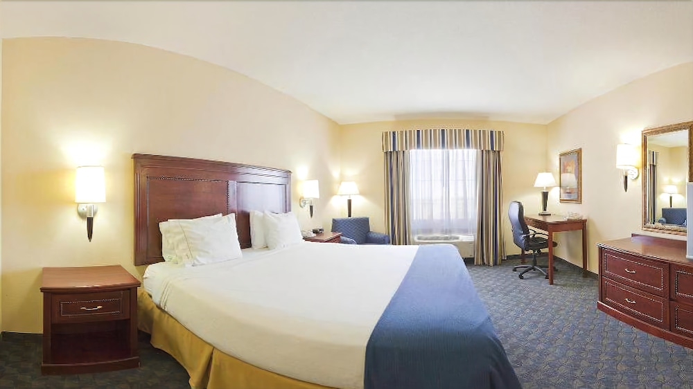 Holiday Inn Express Hotel & Suites Pampa, an Ihg Hotel