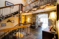 Laurel Grove Inn on the South Hotels in Parole