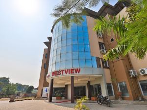 OYO 22649 Hotel Westview