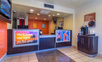 Motel 6 Jurupa Valley, CA - Riverside West