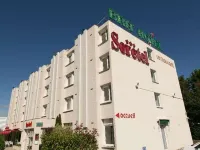 Brit Hotel Bordeaux Aéroport - Le Soretel Hotels near Bordeaux–Merignac Airport