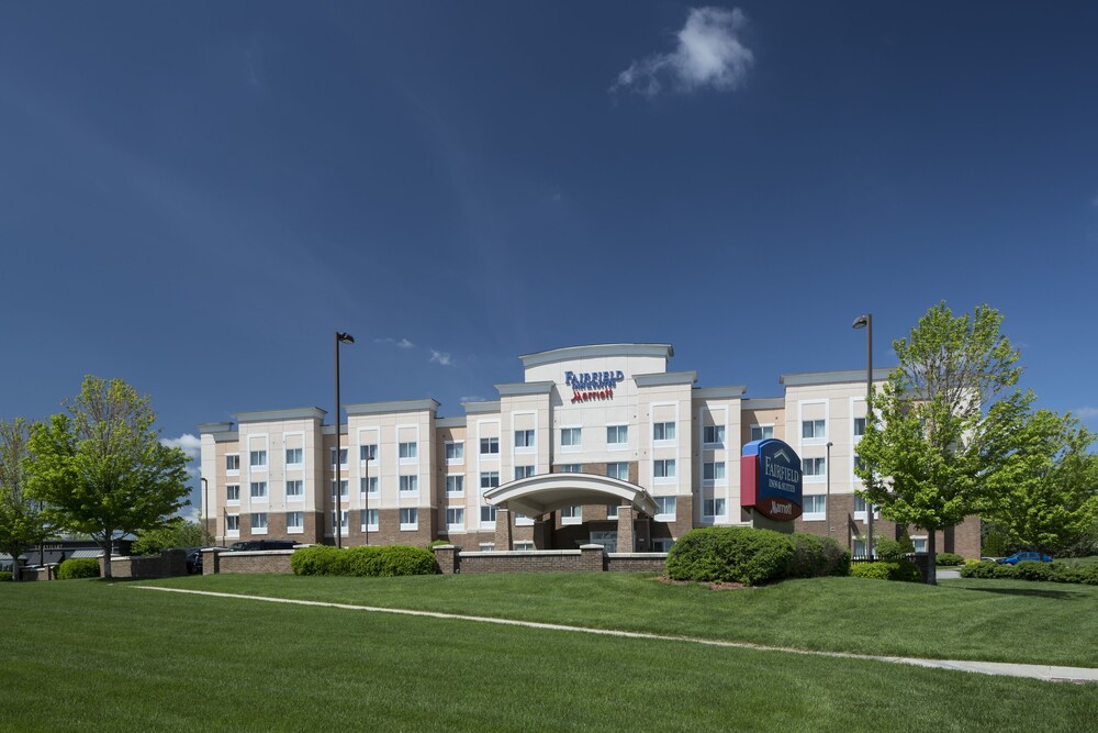 Fairfield Inn & Suites Kansas City Overland Park