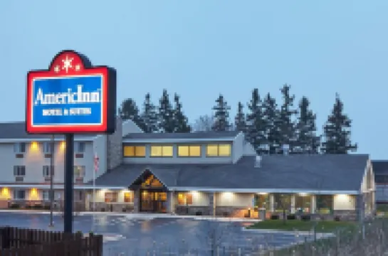 AmericInn by Wyndham Sheboygan