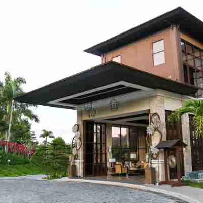 Anya Resort Tagaytay Hotel Exterior