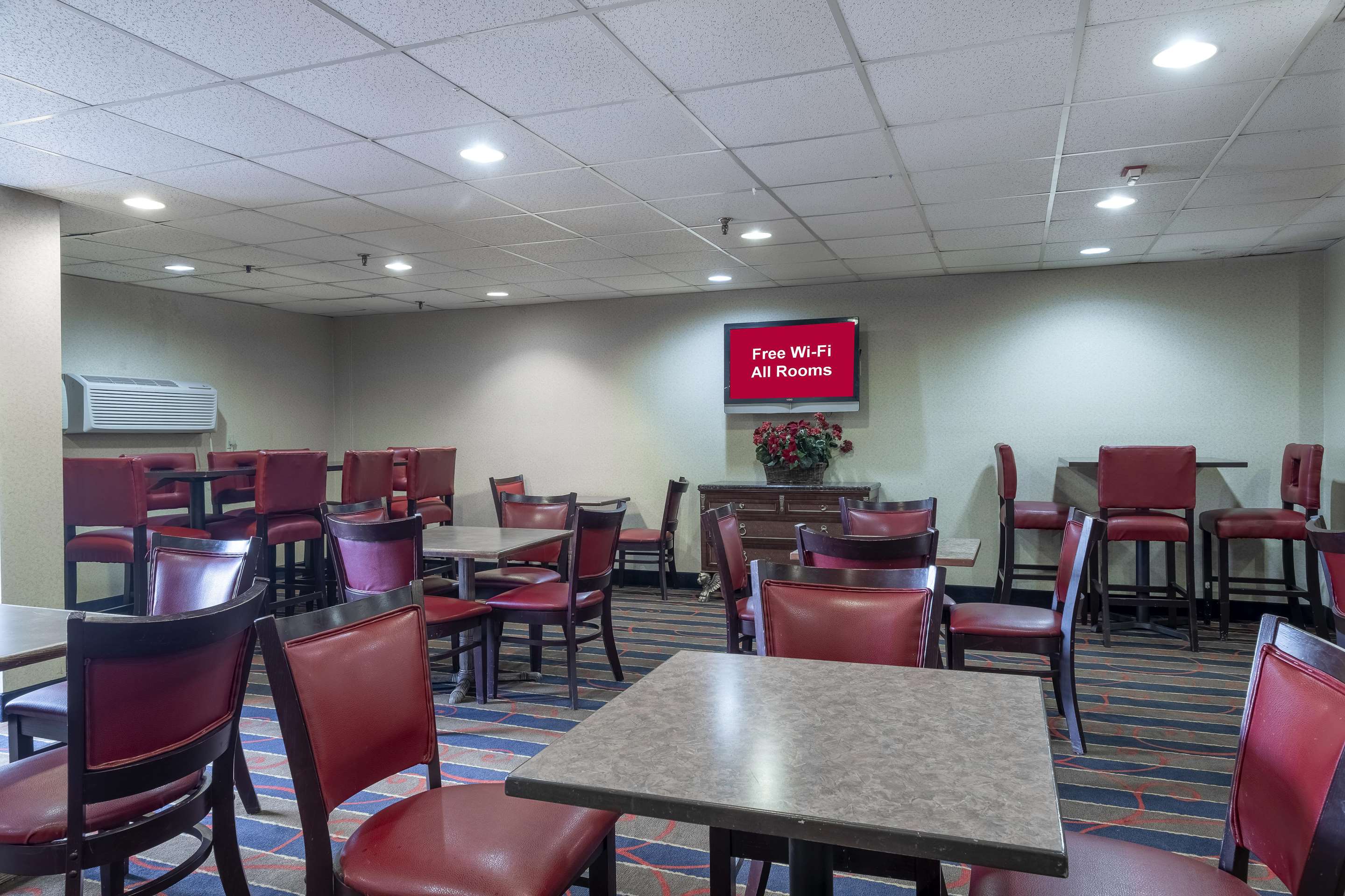 Red Roof Inn & Suites Newark - University