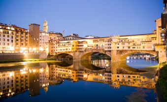 Portrait Firenze - Lungarno Collection