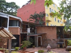 Eco Suites Uxlabil Guatemala City