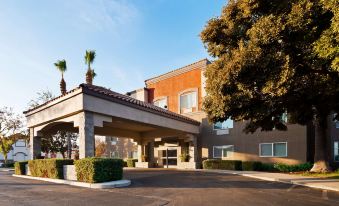 Best Western Plus Villa Del Lago Inn