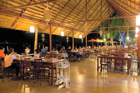 Pingview Villa Resort Отели рядом с достопримечательностью «Rajamangala University of Technology Tak Campus»