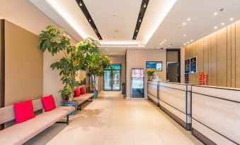 Homeinn Plus Hotel (Beijing Zhongguancun Area Wudaokou)