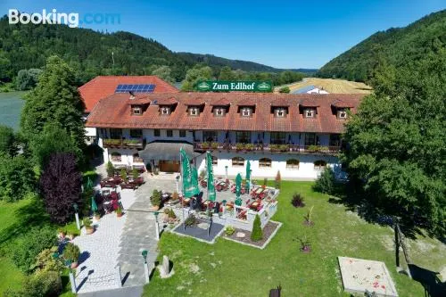 艾迪爾沃夫酒店