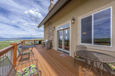 Public Areas Yard is Kids Paradise! Beach Access! Tons of Space! Photo