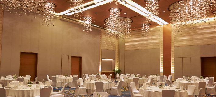 Courtyard by Marriott Mumbai International Airport Hotels in Mumbai
