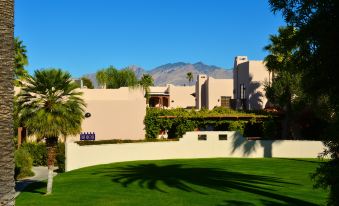 Lodge on the Desert