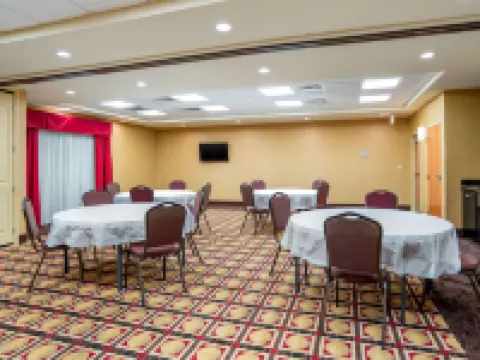 Comfort Suites Hotels in Harrison County