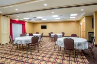 Comfort Suites Hotels in Long Beach