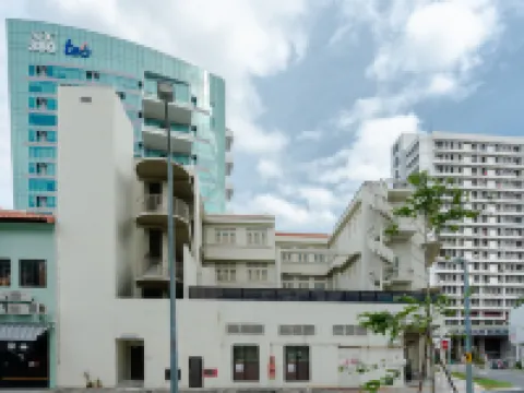 Kam Leng Hotel Hotels near Seletar Airport