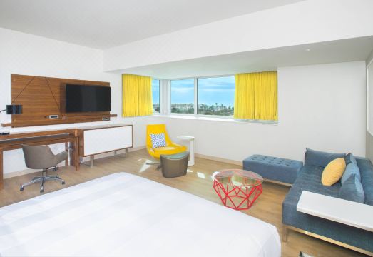 코트야드 산타 모니카 객실