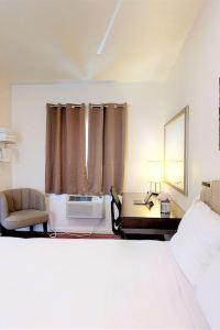 2023 Popular Hotels near Terminal Island Japanese Memorial in Los ...
