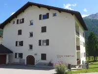 Chesa Vuorcha Hotels in Zuoz