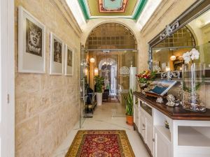 Valletta Lucente Guest House