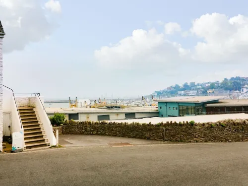 3 Dolphin Court - Parkplatz