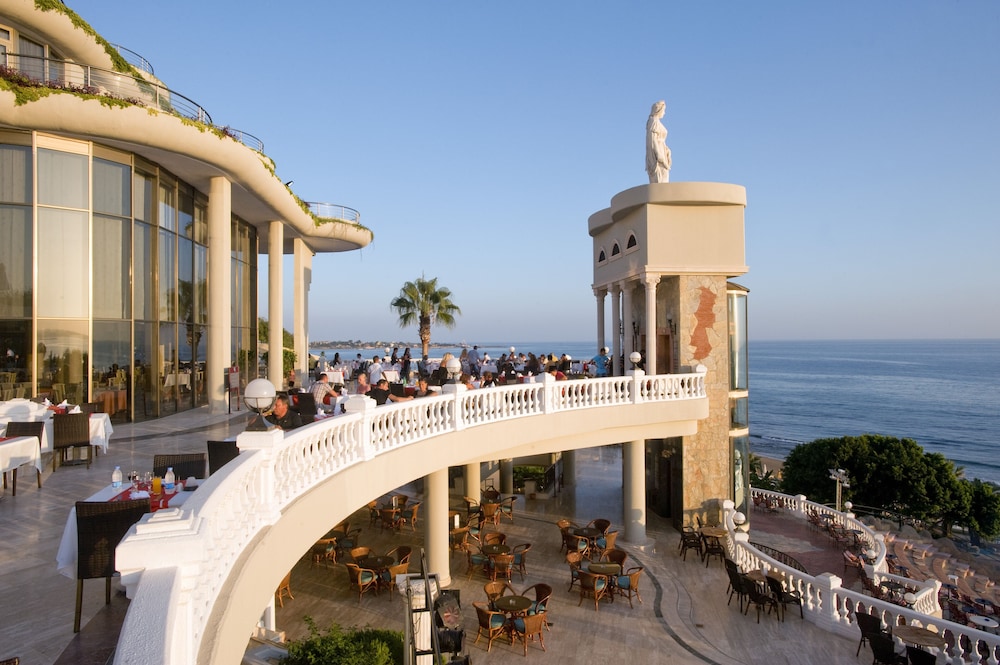 Crystal Sunrise Queen Luxury Resort & Spa - All Inclusive