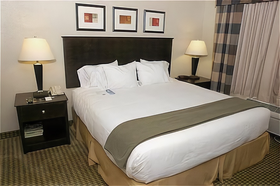 Holiday Inn Express Hotel & Suites Fort Worth Southwest I-20, an Ihg Hotel