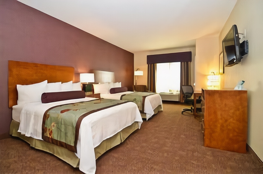 Best Western Plus Carousel Inn & Suites Burlington