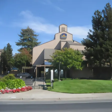 Best Western Plus Inn at the Vines