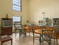 Super 8 by Wyndham Morrilton Hotels in Oppelo