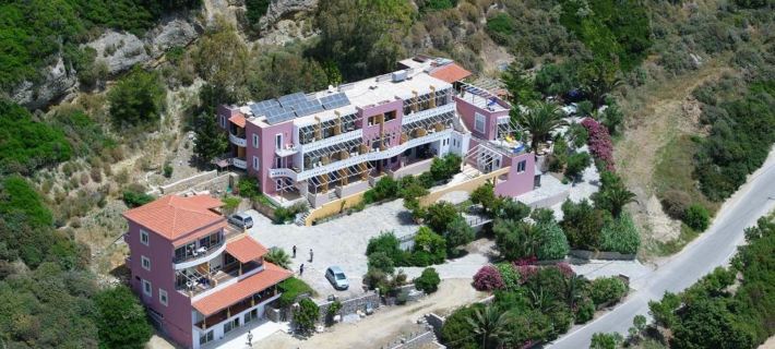 Thalassa House Apartments Hotels in Foinikas