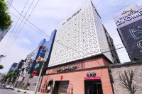 Hotel Two Heart