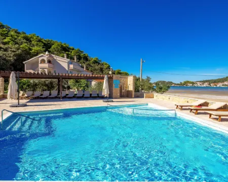 Superior Hoteles en Kampor