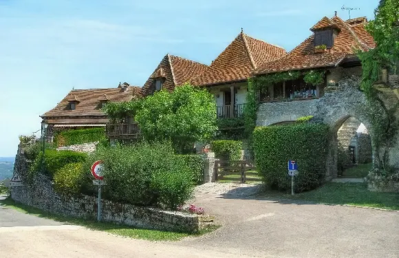 卡斯泰爾諾原生酒店