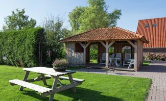 Rural and Comfortably Furnished Group in the Drenthe-friese Wold - Housity