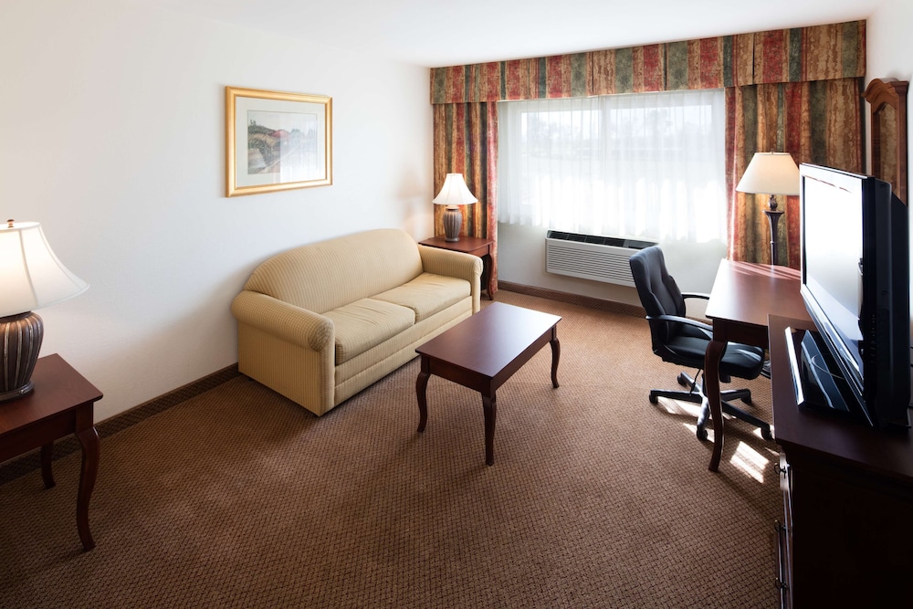 Red Lion Inn & Suites Perris