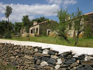 Comfortable Cottage in Extremadura, Spain with Communal Swimming Pool
