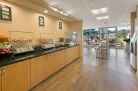La Quinta Inn & Suites by Wyndham Sunrise - sarapan
