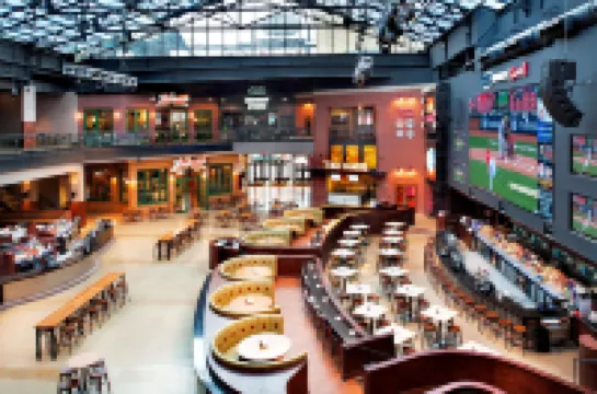 Sheraton Westport Plaza Hotel St. Louis